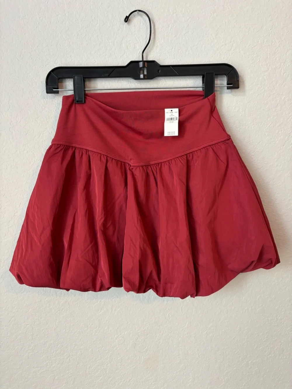 Aerie Offline 3 Piece Athletic Set with Top, Skort, & Bikers Size Medium - Picture 7 of 12